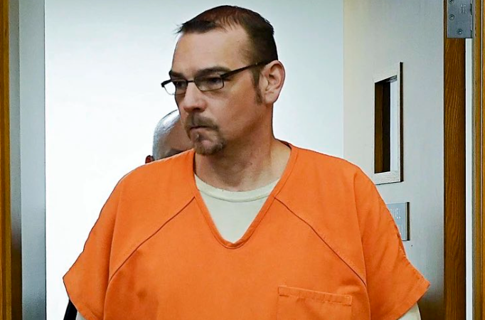 Inicia juicio por homicidio involuntario de James Crumbley por tiroteo de su hijo en la escuela Oxford