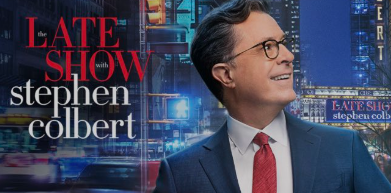 Stephen Colbert ridiculiza a Trump llamándolo «KKK» en medio de juicio en Nueva York