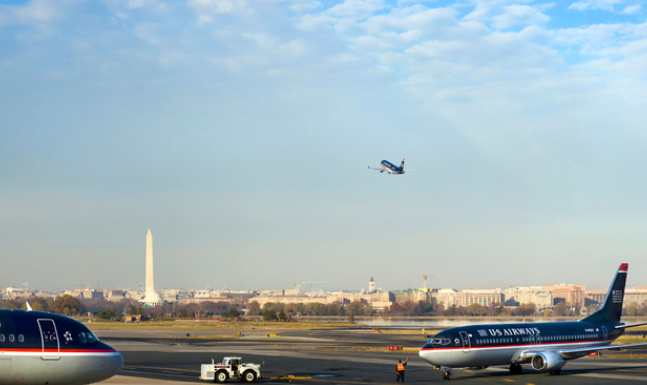 Avión casi choca con Jetblue en aeropuerto nacional Ronald Reagan