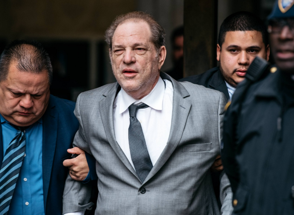 Anulan condena de Harvey Weinstein por errores procesales, acusado de delitos sexuales
