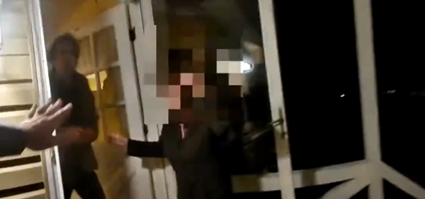 Sospechoso apuñala a oficial durante violento altercado en Galloway