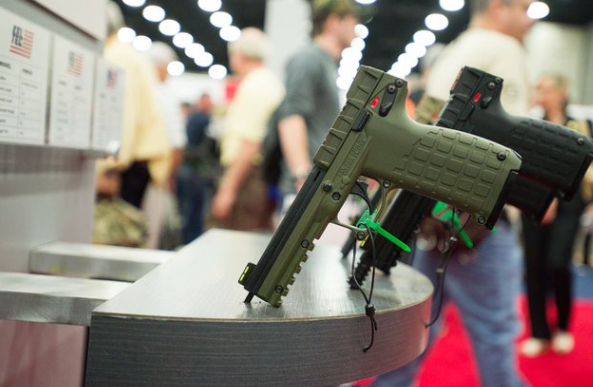 México busca responsabilizar a fabricantes de armas estadounidenses por violencia armada