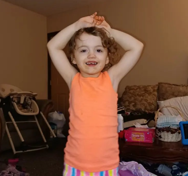 Madre de Ohio sentenciada después de admitir que solo alimentaba a su hija de 4 años con biberones