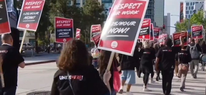Trabajadores de San Diego demandan aumento del salario mínimo a $25 por hora