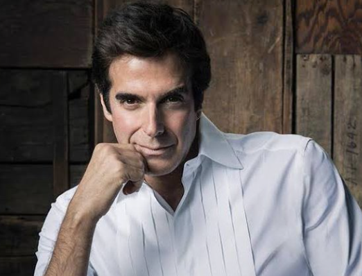 Mago David Copperfield enfrenta acusaciones de agresión sexual por parte de 16 mujeres