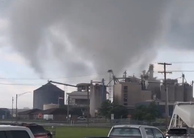 Gran tornado causa devastación en Mount Vernon, Indiana y áreas circundantes