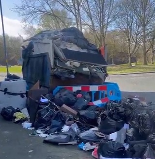 Huelga de recolectores provoca acumulación masiva de basura en las calles