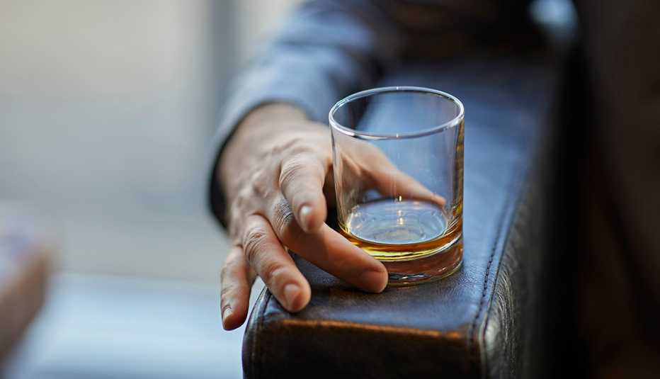 Muertes por cáncer relacionadas con el alcohol se duplican en EE.UU.