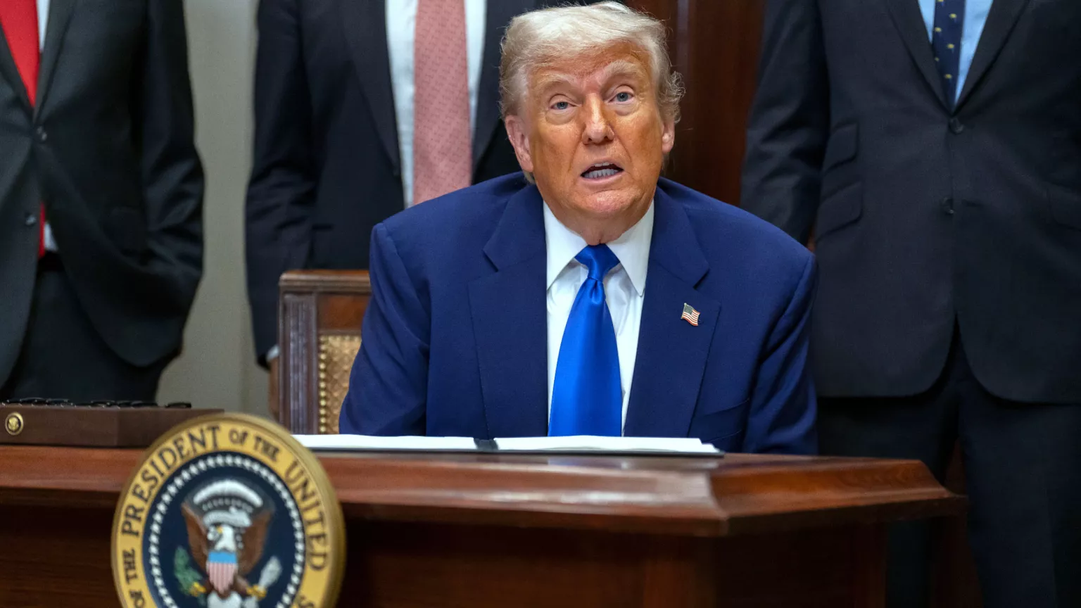 Trump propone recortar funciones de FEMA y dar mayor poder a los estados ante desastres