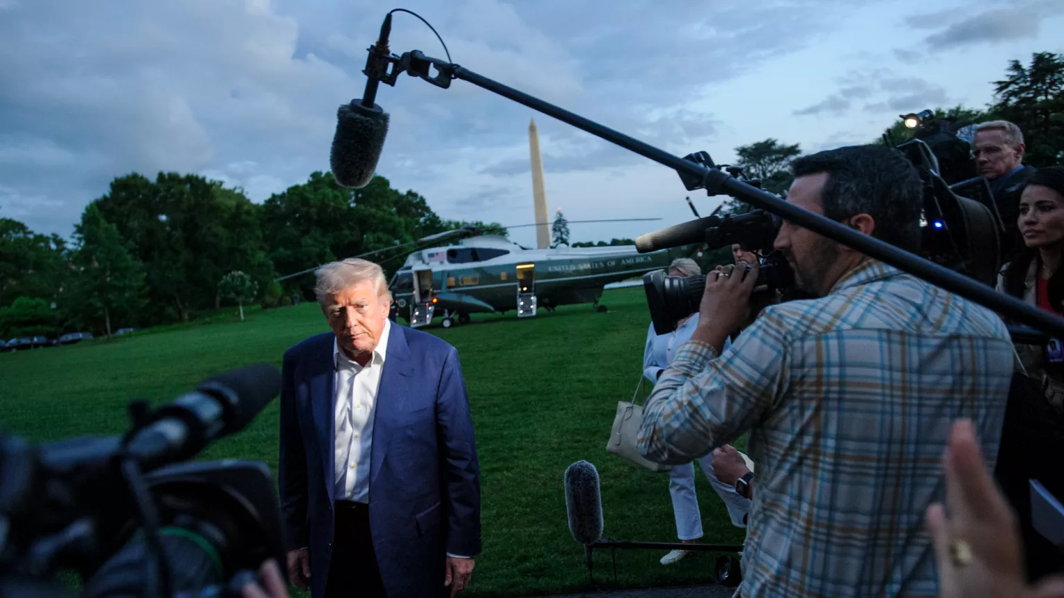 Trump propone un arancel del 100% a películas extranjeras para proteger el cine estadounidense