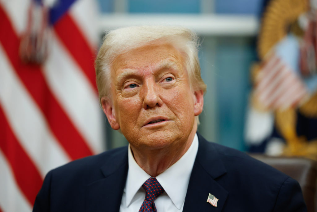 Trump presiona a Siria para expulsar a grupos palestinos señalados como “terroristas”