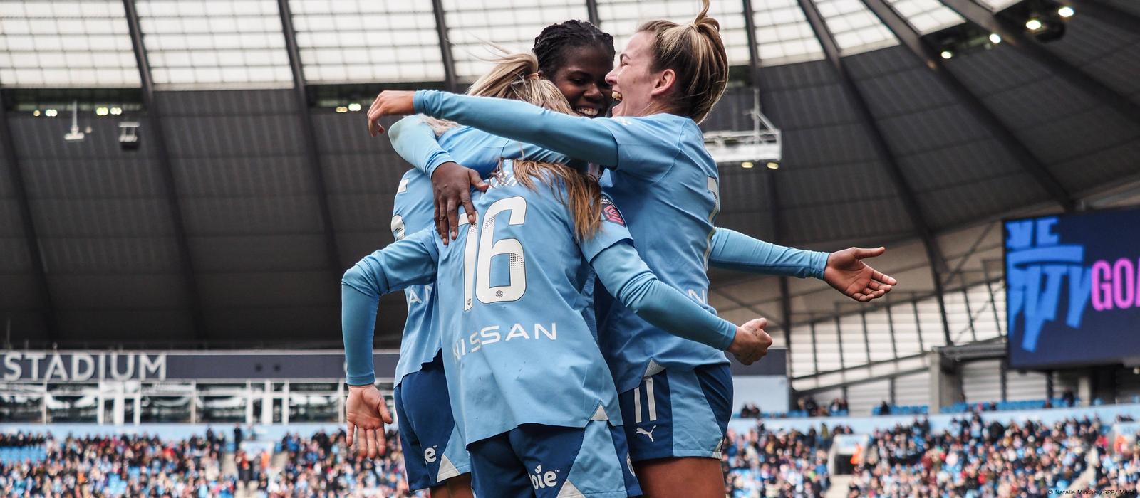 FA excluye a mujeres trans del fútbol femenino a partir de 2025 tras fallo del Tribunal Supremo