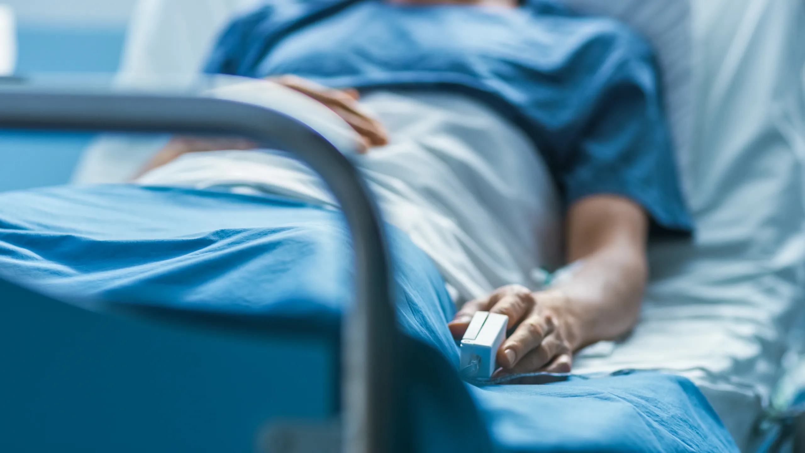 Aborto prohibido: hospital obliga a mantener con vida a mujer sin actividad cerebral