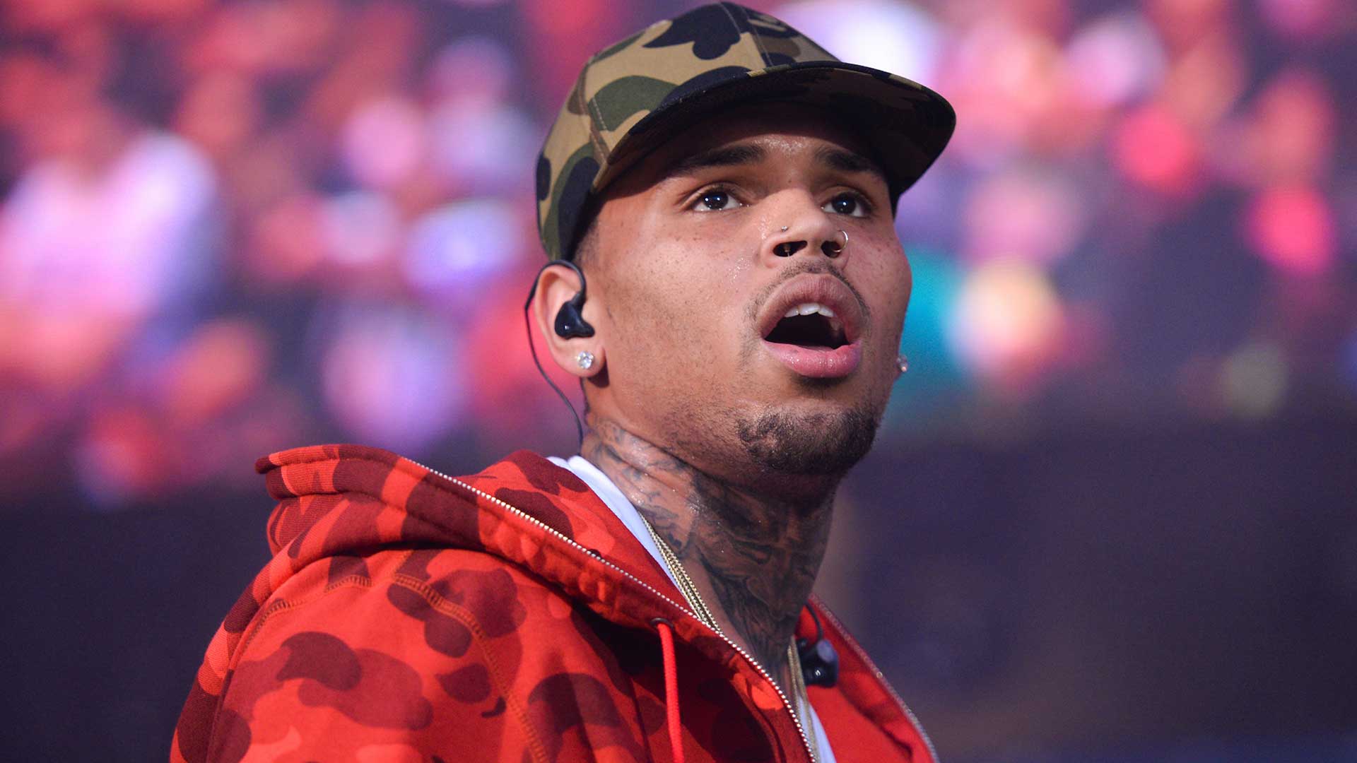Chris Brown es arrestado en Reino Unido por presunto altercado en club nocturno