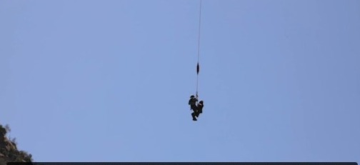 Disminuye la búsqueda de mujer que saltó a un río en Sequoia para rescatar a su hermana